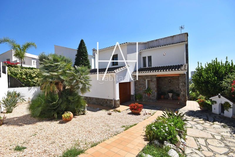 Foto 61232d65-7765-4b52-b20f-374ebba9cb24. Casa amb calefacció aparcament piscina a Teià