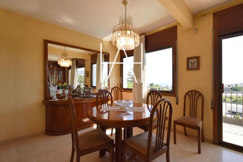 Foto a28391a7-f50c-4ce1-8d03-5e56eb9881bc. Casa amb calefacció aparcament piscina a Teià