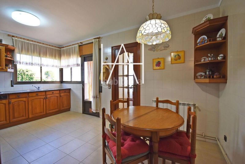 Foto e35f8ad4-c4fd-4cf1-b1bd-c1139e02d3da. Casa amb calefacció aparcament piscina a Teià