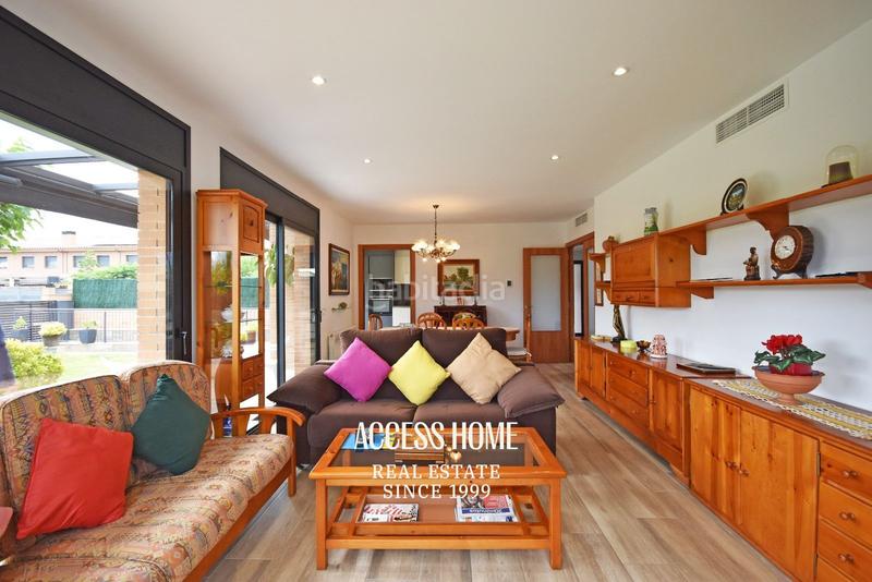 Foto 7a5abd88-e688-4c2e-a489-2f257789edbd. Chalet con riscaldamento parcheggio piscina in Centre Vilassar de Mar