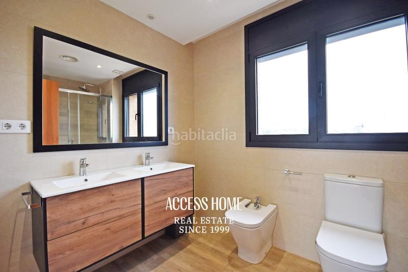 Foto bdf77b93-e424-4e63-a3e6-16410d1c4590. Chalet con riscaldamento parcheggio piscina in Centre Vilassar de Mar