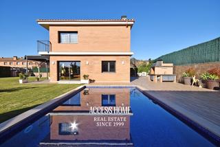 Chalet à Cabrera de Mar. Magnifica casa unifamiliar en cabrera de mar