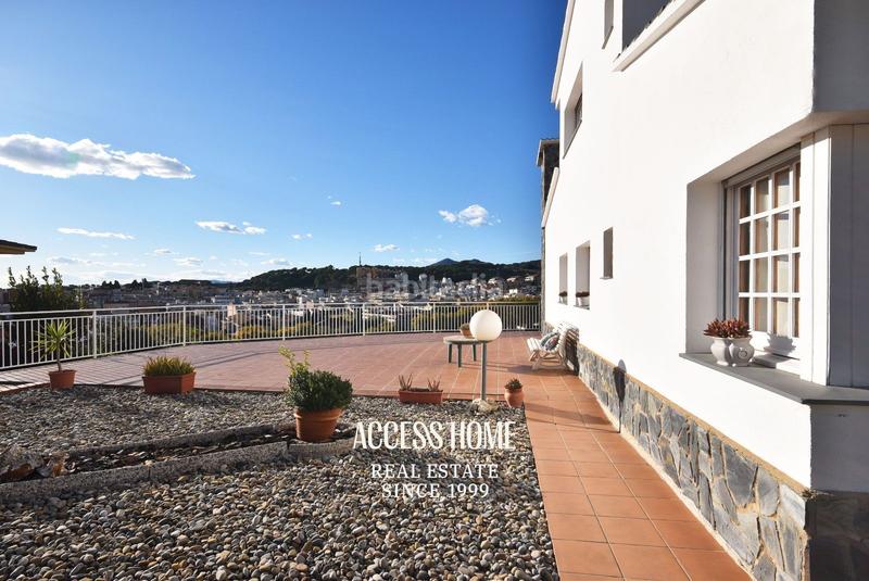 Foto 0b230c49-5bf4-468f-ab24-152d8d4ffed2. Chalet mit heizung parking pool in Canet de Mar