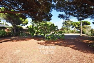 Terreny residencial a Rocaferrera. Amplia parcela a la venta en urbanización rocaferrera, sant andr
