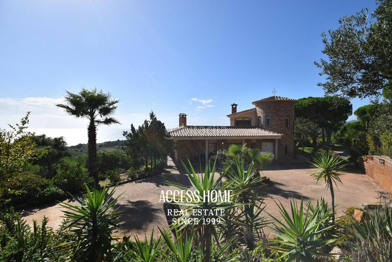 Foto 1b666653-508c-4032-8001-dd9771ee24aa. Xalet amb calefacció aparcament piscina a Urbanitzacions Sant Pol de Mar