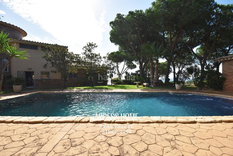 Foto 8b20ca74-e2e0-4d5c-ba50-7383f5bd2471. Xalet amb calefacció aparcament piscina a Urbanitzacions Sant Pol de Mar