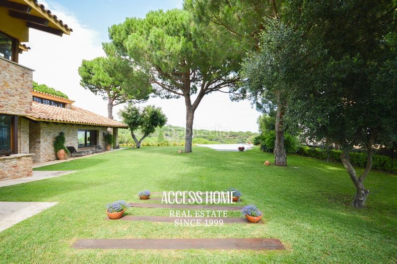 Foto 3af236a0-6b19-499a-a2df-4514b586fdd3. Xalet amb calefacció aparcament piscina a Canafort-El Puntó Sant Andreu de Llavaneres