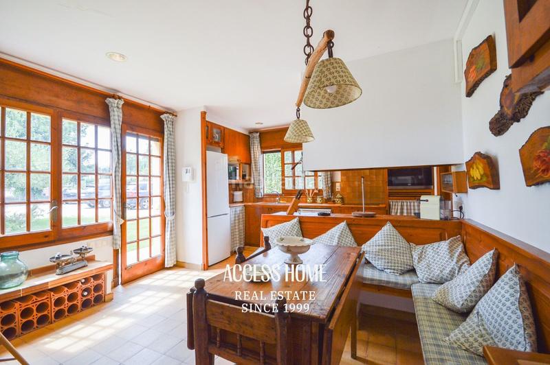 Foto 3efcbf69-aaa7-4748-81b8-e047b172e35d. Xalet amb calefacció aparcament piscina a Canafort-El Puntó Sant Andreu de Llavaneres