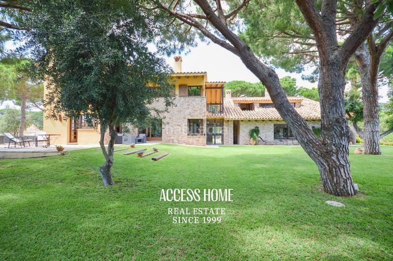 Foto 68c035b6-67cb-496c-9927-7f4d884f8453. Xalet amb calefacció aparcament piscina a Canafort-El Puntó Sant Andreu de Llavaneres