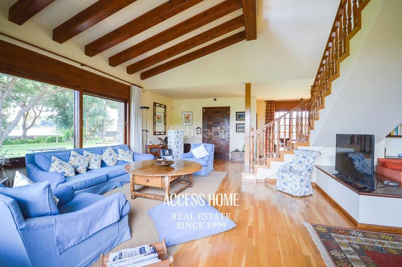 Foto b7c98fb0-6eb5-4f8b-8ac7-f9390ffb8587. Xalet amb calefacció aparcament piscina a Canafort-El Puntó Sant Andreu de Llavaneres