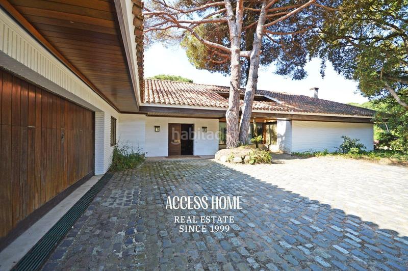 Foto d032b33a-db7a-47c6-a914-22095db67e0a. Chalet propiedad en dos parcelas con un total de 5.981 m en la urbanización Rocaferrera en Sant Andreu de Llavaneres