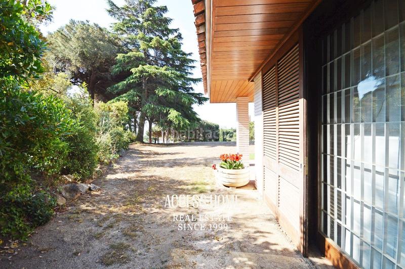 Foto eaefa47d-7215-4b81-9726-60213130f7d8. Chalet propiedad en dos parcelas con un total de 5.981 m en la urbanización Rocaferrera en Sant Andreu de Llavaneres
