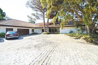 Chalet dans Rocaferrera. Propiedad en dos parcelas con un total de 5.981 m en la urbaniza