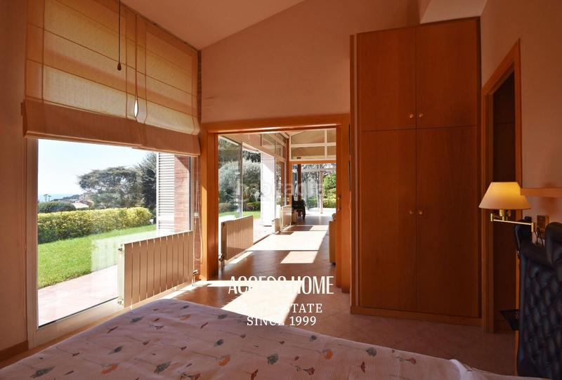 Foto 639df7bc-2d0f-45ef-bd5c-19eca63e7c00. Chalet avec chauffage parking piscine dans Sant Vicenç Centre Sant Vicenç de Montalt