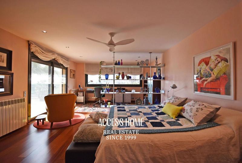 Foto 14469ff8-b827-4f16-9ee0-5dc45e156af3. Chalet avec chauffage parking piscine dans Montalnou - Milans del Bosc Sant Vicenç de Montalt