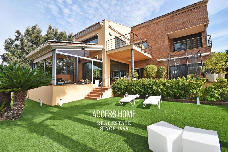 Foto 15e0c3e5-e4db-4f30-9cef-c95a5d780cf6. Chalet avec chauffage parking piscine dans Montalnou - Milans del Bosc Sant Vicenç de Montalt