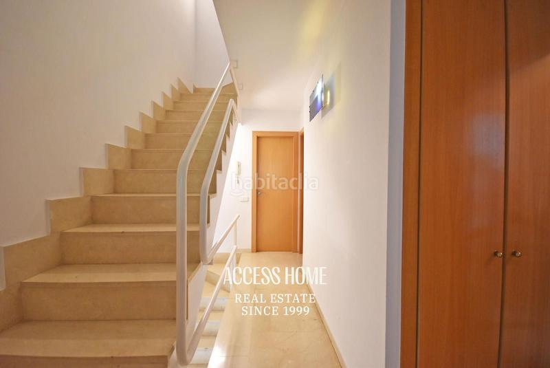 Foto 04dbdf02-2a40-4a69-8ad7-9ec6f472f86e. Casa adosada  en tranquila zona en Tiana