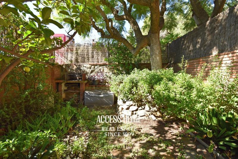 Foto 62656b9d-0b7c-4462-881d-3093cc29d28f. Casa adosada  en tranquila zona en Tiana