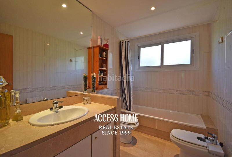 Foto 87c65a54-5b6c-4588-9ca7-a813696ca21e. Casa adosada  en tranquila zona en Tiana