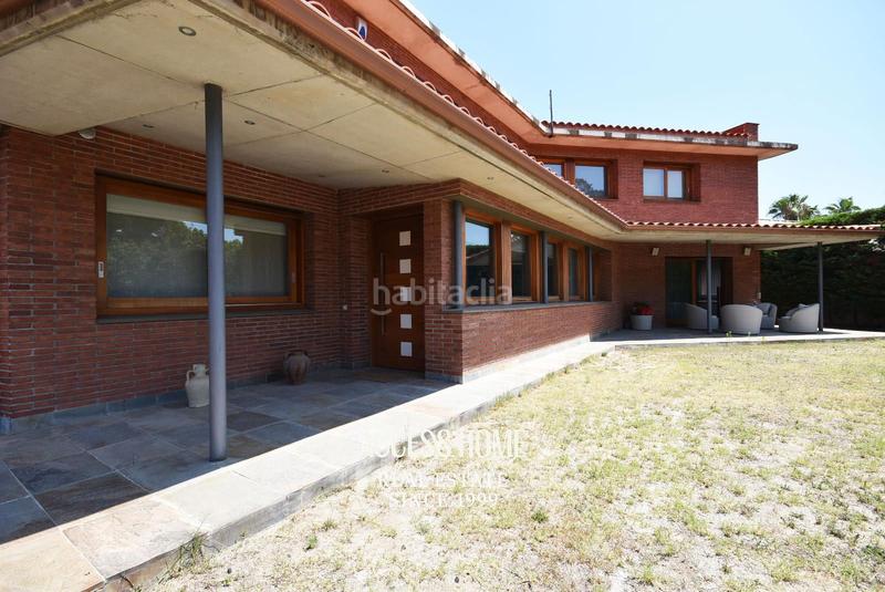 Foto 8eb4c77d-f37c-405f-9893-9b6d328591b7. Chalet excelente casa unifamiliar en el centro en Cabrera de Mar
