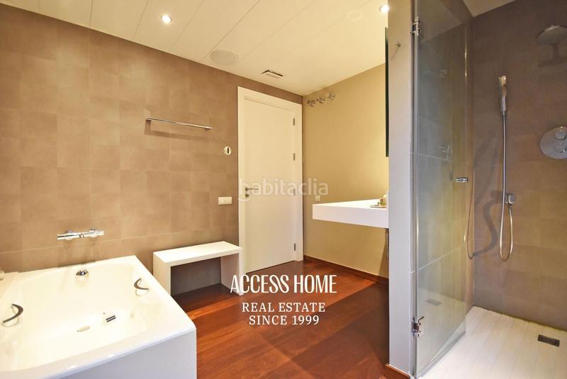Foto c6185d1c-40ca-48d3-aa71-7b1dd50df6ba. Chalet excelente casa unifamiliar en el centro en Cabrera de Mar