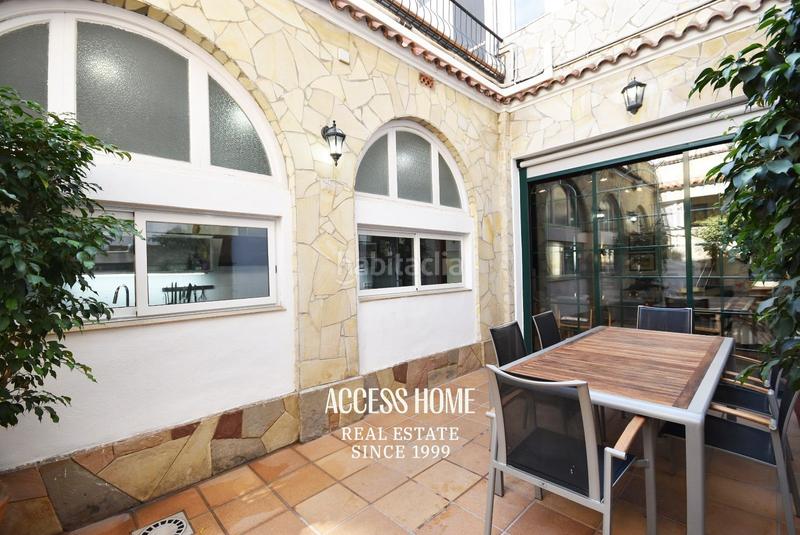 Foto ffaa8a87-7a73-4302-989c-0a8137b2c8b2. Casa amb calefacció a Ocata Masnou (El)