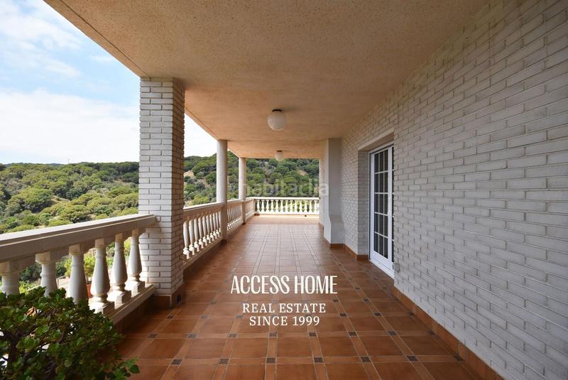 Foto 1a2e5857-8adf-42a9-81ff-a2e5bbf297b1. Xalet amb aparcament piscina a Alella