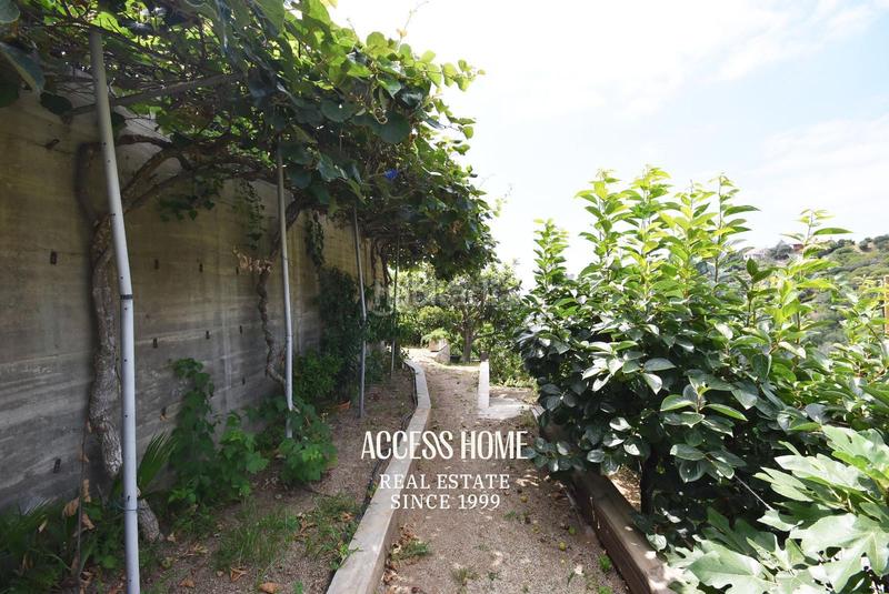 Foto 48d4ff17-c90a-417d-9b40-f9485fb9d8dd. Xalet amb aparcament piscina a Alella