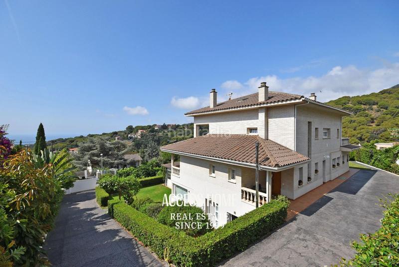 Foto 85c2c9e1-7620-48f3-9ef3-84214f3353b4. Xalet amb aparcament piscina a Alella