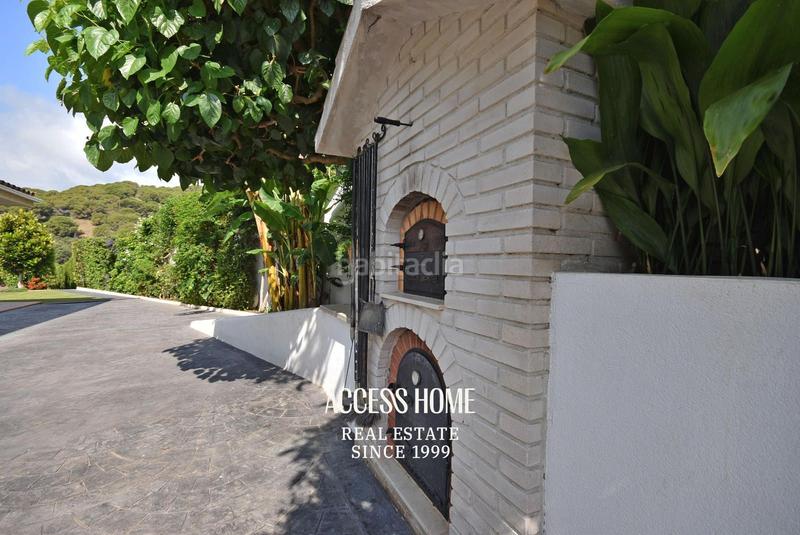 Foto b3ee3ba8-5cc3-4078-81c4-8b84c5dfcf6e. Xalet amb aparcament piscina a Alella