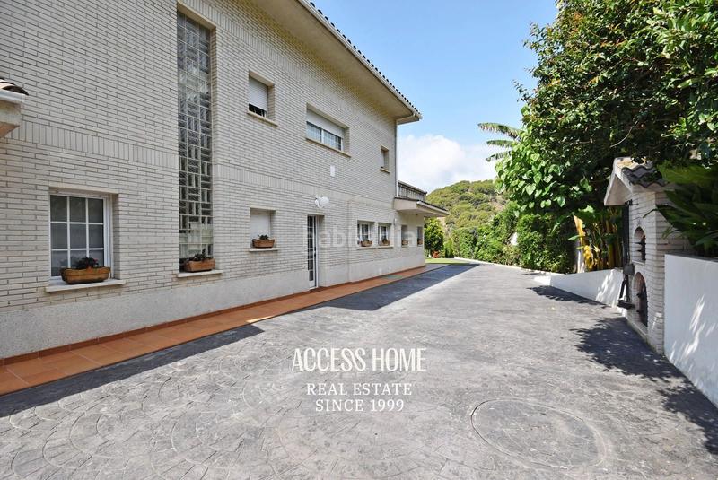 Foto d46b8653-db45-4400-aff0-b02a566bbbd3. Xalet amb aparcament piscina a Alella