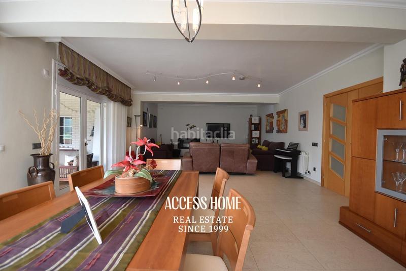 Foto eeee4461-9cb5-4f88-89e7-d9a60b5ddad4. Xalet amb aparcament piscina a Alella