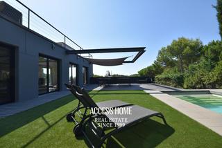 Chalet à Premià de Dalt. Casa de diseño en premià de dalt