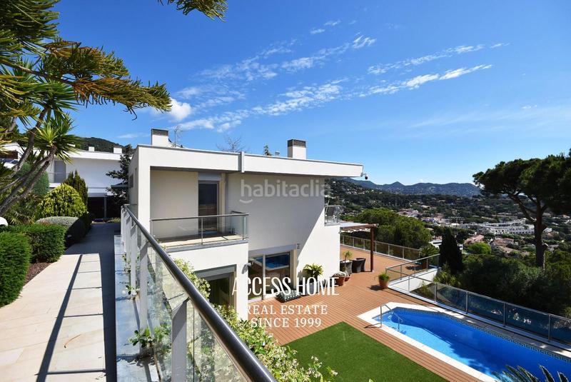 Foto 27c4d6e0-03da-4e0d-9666-7a1fd0aaa2a7. Chalet con riscaldamento parcheggio piscina in Premià de Dalt