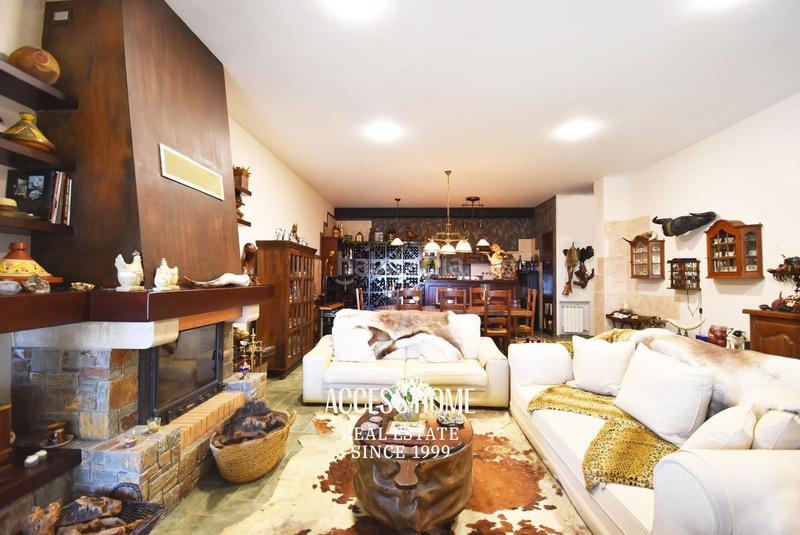 Foto 9c4e363a-6ad2-47de-9e77-20da0c572628. Chalet con riscaldamento parcheggio piscina in Premià de Dalt