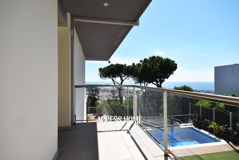 Foto bfa15bbc-9771-4213-a7bc-122ceb1bf7c2. Chalet con riscaldamento parcheggio piscina in Premià de Dalt