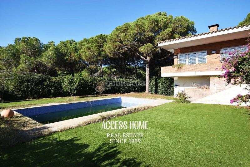 Foto 1035ba5a-b526-44ab-94d0-5ec152e6cf80. Chalet casa a reformar con piscina en Rocaferrera en Sant Andreu de Llavaneres