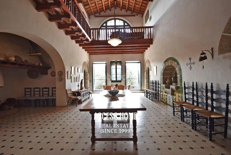 Foto 4e51c319-0ebd-4c9a-9943-9c6e18b4a08a. Masía propiedad única catalogada en Nucli Urbà Argentona