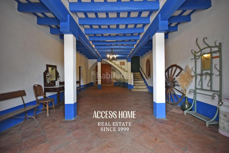 Foto aefe49cf-aba0-4136-8f9b-6e1846b962b8. Masía propiedad única catalogada en Nucli Urbà Argentona