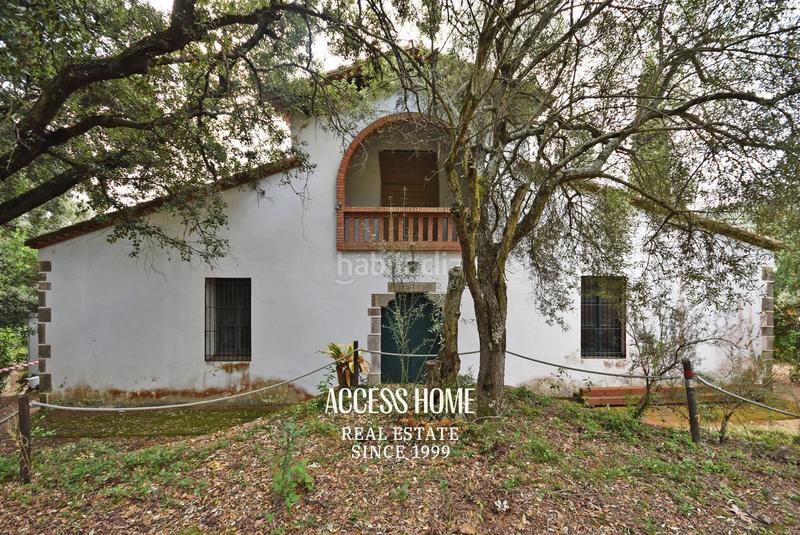 Foto e0c86db3-06a0-44b6-bd07-5bb662ce1429. Masía propiedad única catalogada en Nucli Urbà Argentona