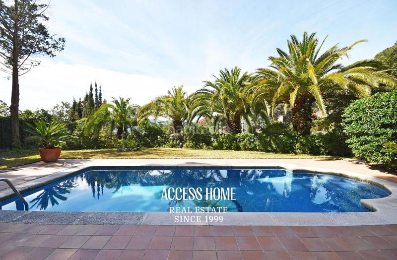 Foto 44044e2a-6587-4003-89a1-f3fe180487d0. Chalet casa en venta en les sureres, , con jardín y piscina en Mataró