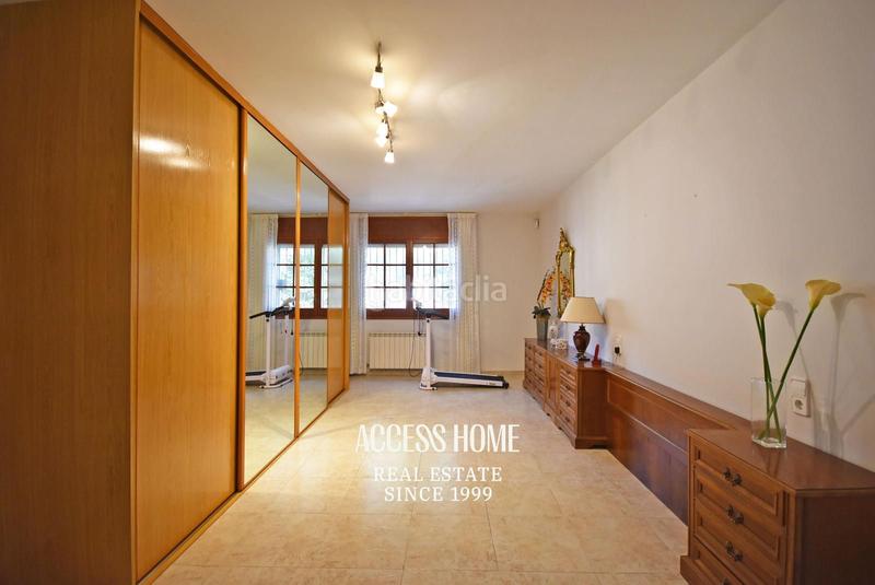 Foto 5efa1771-be0a-43c3-8657-795208c87aaf. Chalet casa en venta en les sureres, , con jardín y piscina en Mataró
