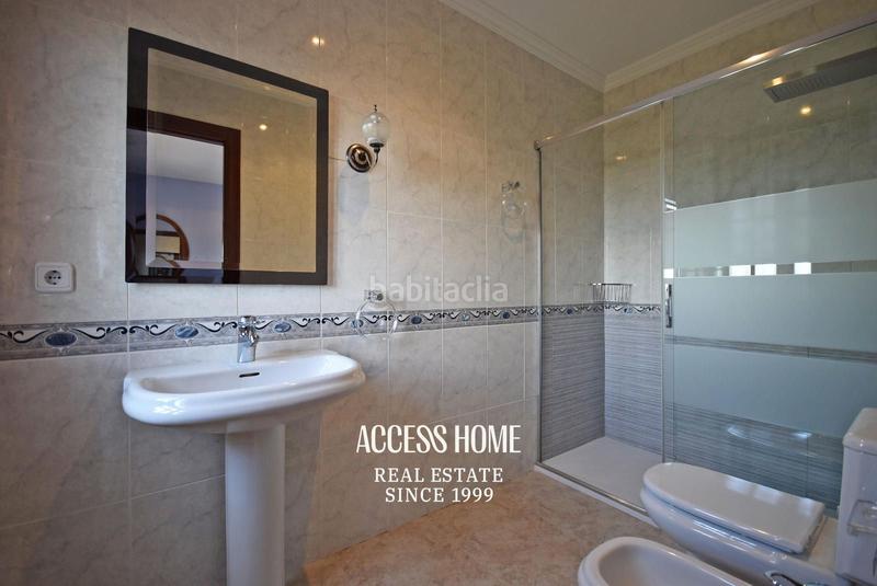 Foto 65d94360-539e-4ddd-be37-4be1dd073079. Chalet casa en venta en les sureres, , con jardín y piscina en Mataró
