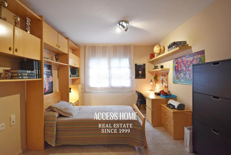 Foto 8a36bd27-eefb-4559-b267-511a05a9a6e8. Chalet casa en venta en les sureres, , con jardín y piscina en Mataró