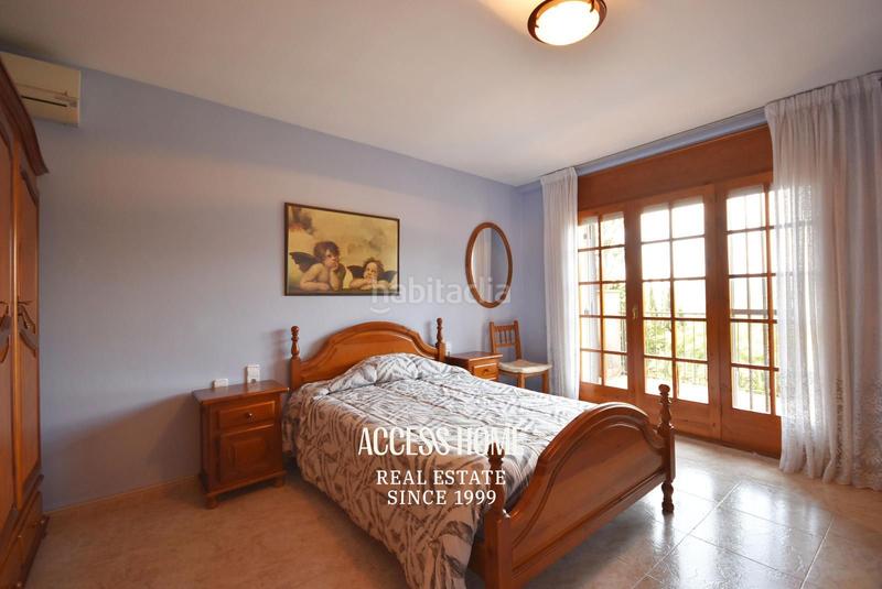 Foto f1196bdf-8a4f-4d6d-a40b-3f46da7f45fc. Chalet casa en venta en les sureres, , con jardín y piscina en Mataró