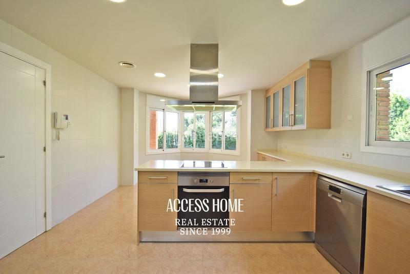 Foto 7a326c75-2cc4-4567-9600-7d8b3dac95f7. Miete chalet mit heizung pool in Rocaferrera Sant Andreu de Llavaneres