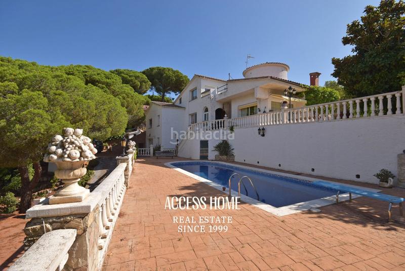 Foto 073641a3-00a1-4630-a61a-dc5d4fa92b51. Chalet casa con amplia parcela en Alella