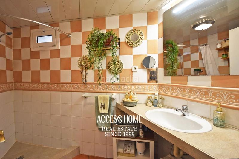 Foto 4650c08f-db85-42b5-b2c7-9299e1ac75a6. Chalet casa con amplia parcela en Alella