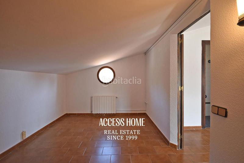 Foto ac5b3570-b6a2-4d94-80bd-b87cba4c6a9f. Chalet casa con amplia parcela en Alella