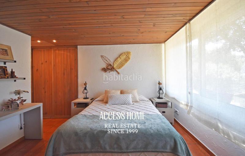 Foto b838d280-4a8a-4af6-8b2c-e7b63628c1db. Chalet casa con amplia parcela en Alella